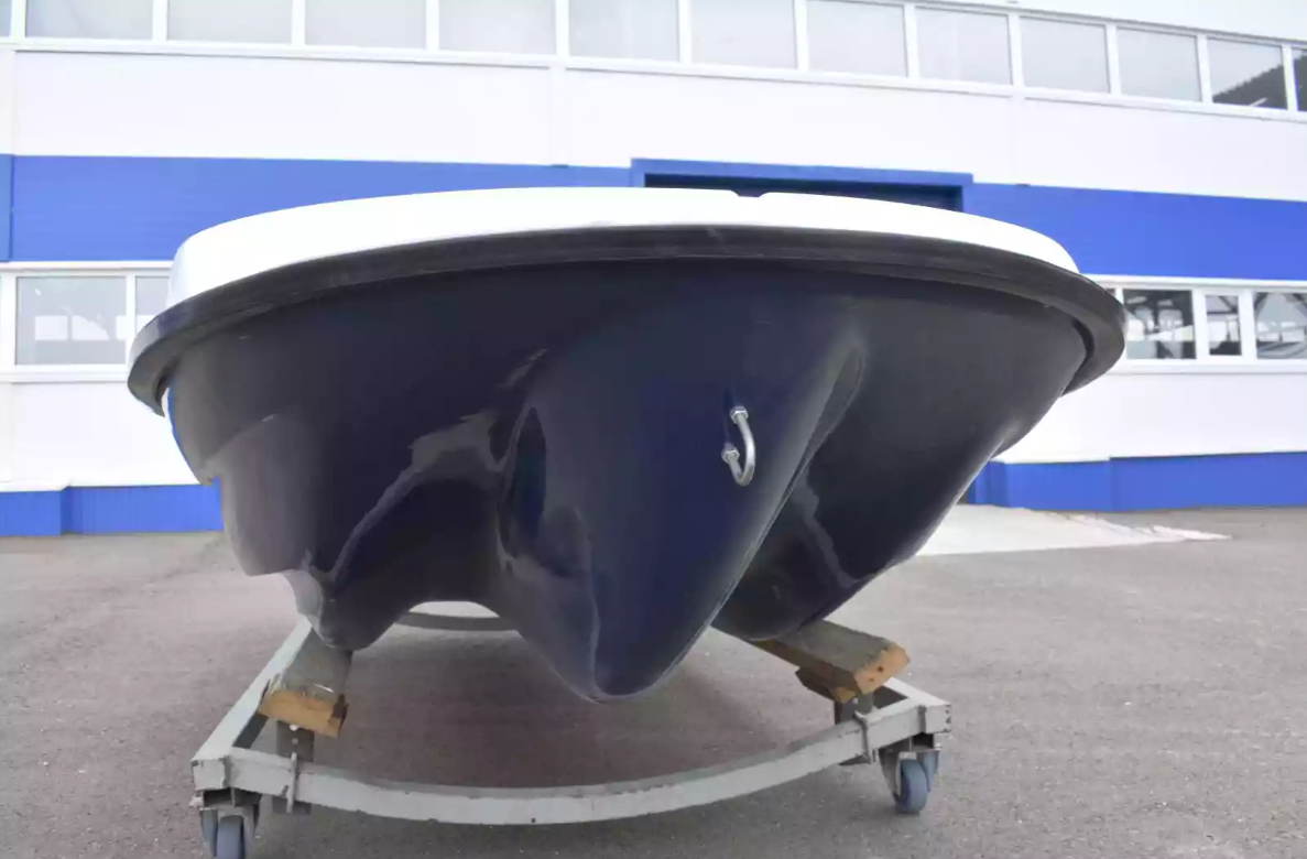 Стеклопластиковая лодка Пингвин New (тримаран) в Владимире