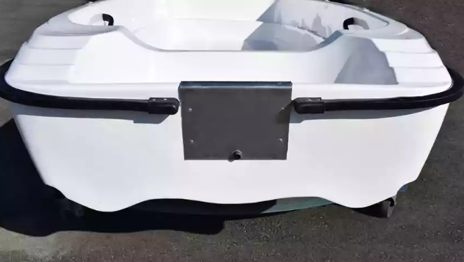 Стеклопластиковая лодка Пингвин (тримаран) в Владимире