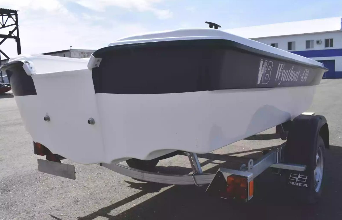 Стеклопластиковая лодка Wyatboat 430 тримаран в Владимире