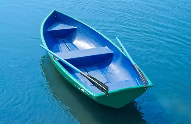 Стеклопластиковая лодка Дельфин в Владимире