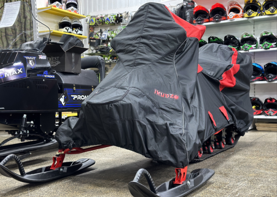 Чехол транспорт. снегохода IKUDZO HUNTER черно-красный Оксфорд ПРЕМИУМ качества с лого IKUDZO в Владимире