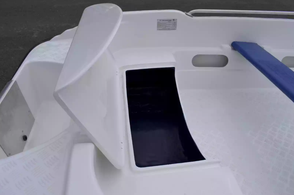 Стеклопластиковая лодка Пингвин New (тримаран) в Владимире