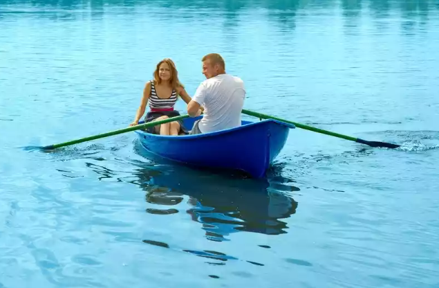 Стеклопластиковая лодка Дельфин в Владимире