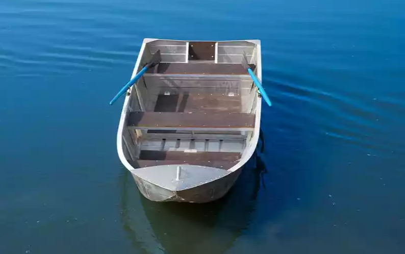 Алюминиевая лодка Вятка-Профи 37 в Владимире