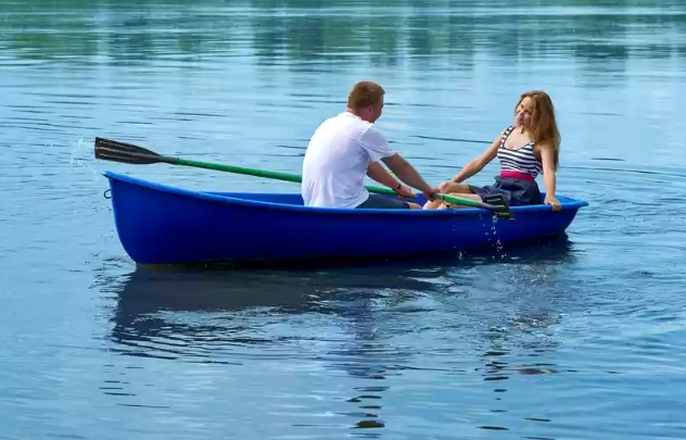 Стеклопластиковая лодка Дельфин в Владимире