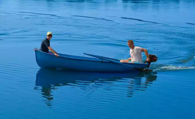 Стеклопластиковая лодка Омуль в Владимире