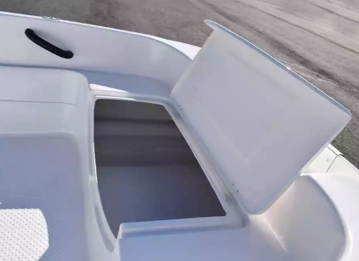 Стеклопластиковая лодка Пингвин (тримаран) в Владимире