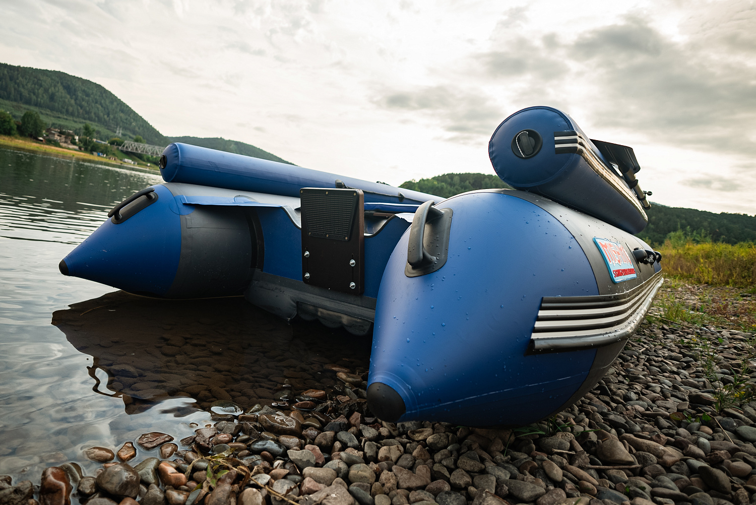 Лодка MISHIMO RIVER FJET PRO 430  под водомет в Владимире