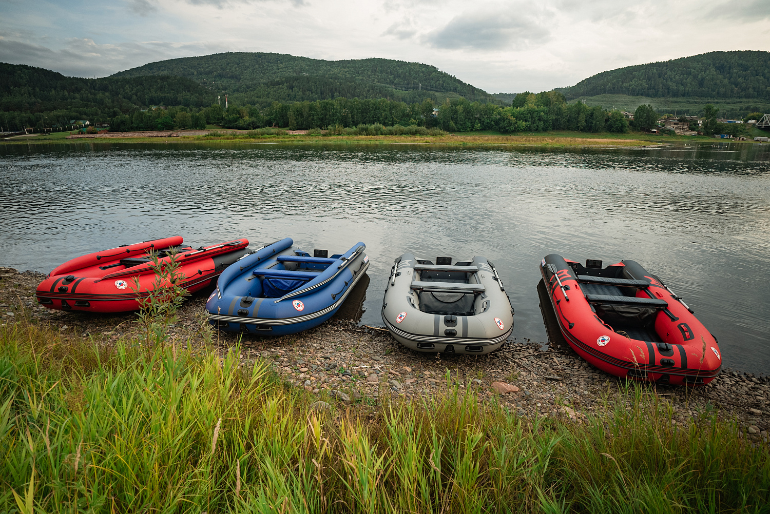 Лодка MISHIMO RIVER FJET PRO 430  под водомет в Владимире