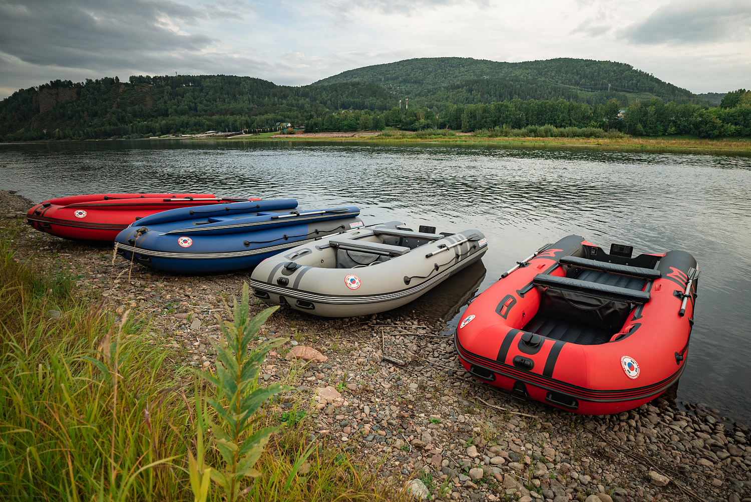 Лодка MISHIMO RIVER FJET PRO 430  под водомет в Владимире