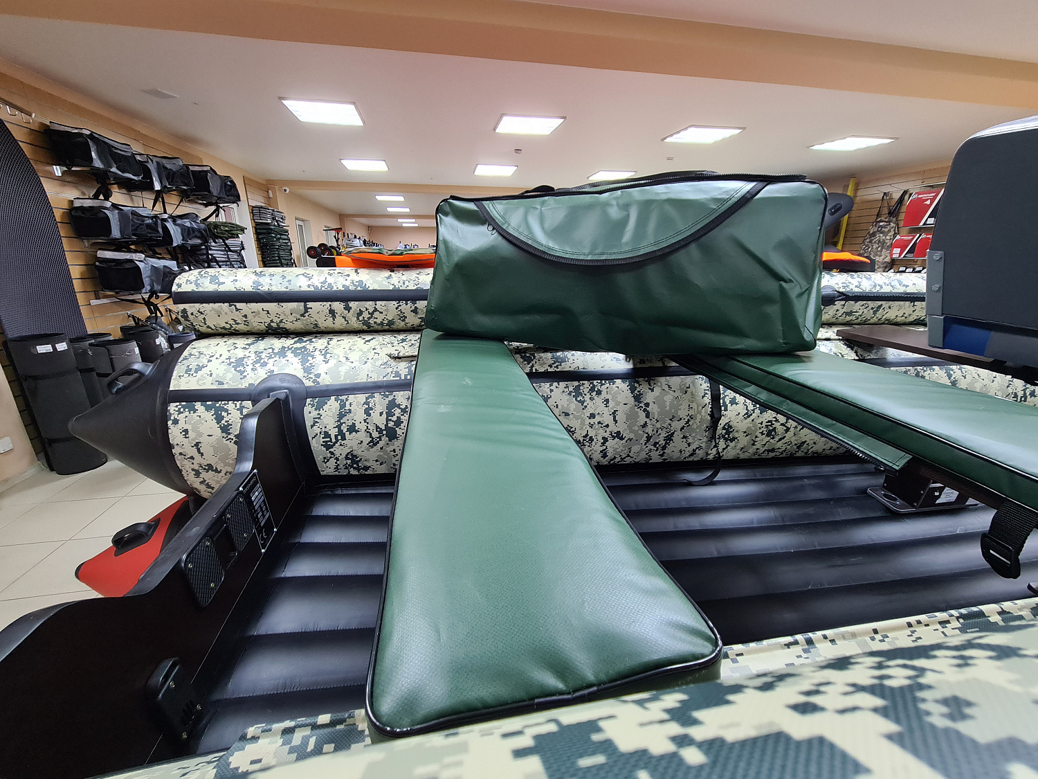 КОМПЛЕКТ МЯГКИХ НАКЛАДОК С СУМКОЙ ДЛЯ ЛОДОК 110Х20 ЗЕЛЕНЫЙ в Владимире